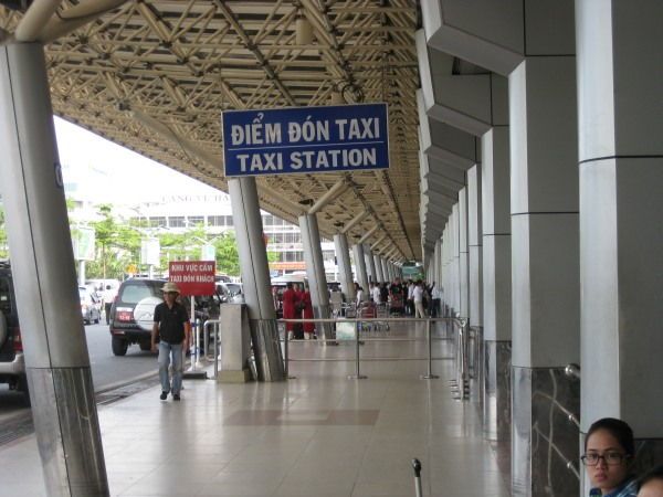 Taxistation am Flughafen von Ho Chi Minh